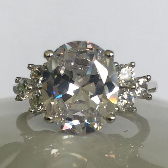 New!  Stunning sterling silver & CZ ring - Picture 1 of 6